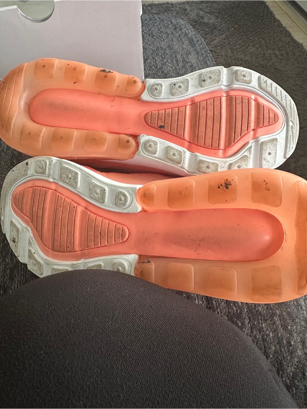 Nike Air Max 270 in Crimson Bliss / White / White
Women’s Size 9.5 - Picture 8 of 8